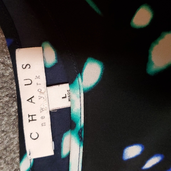 Chaus top - Picture 2 of 2